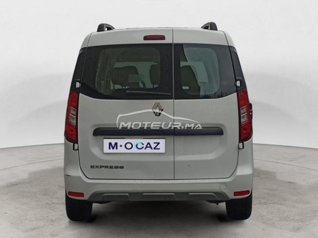 RENAULT. Express