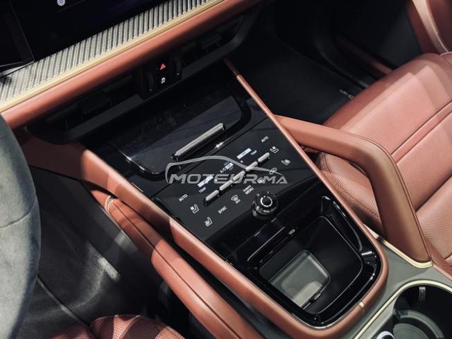 Porsche Cayenne Coupe E-Hybrid Black Edition