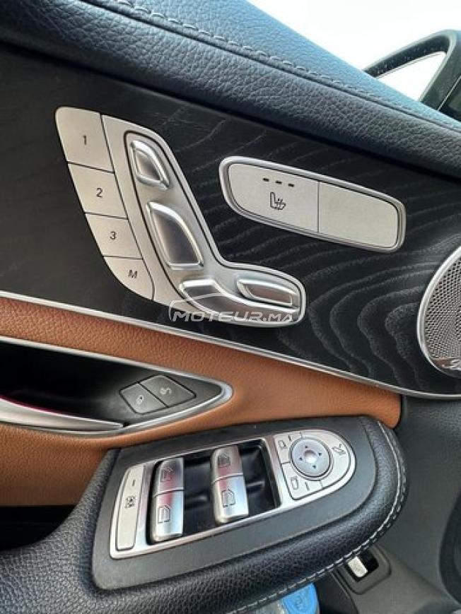 Mercedes Benz – 220