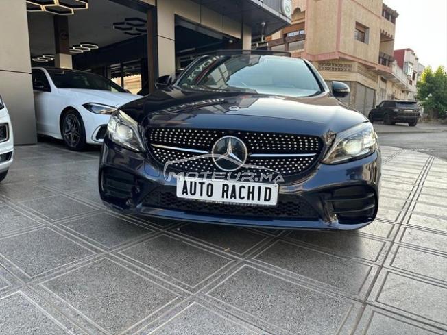 Mercedes Benz – 220