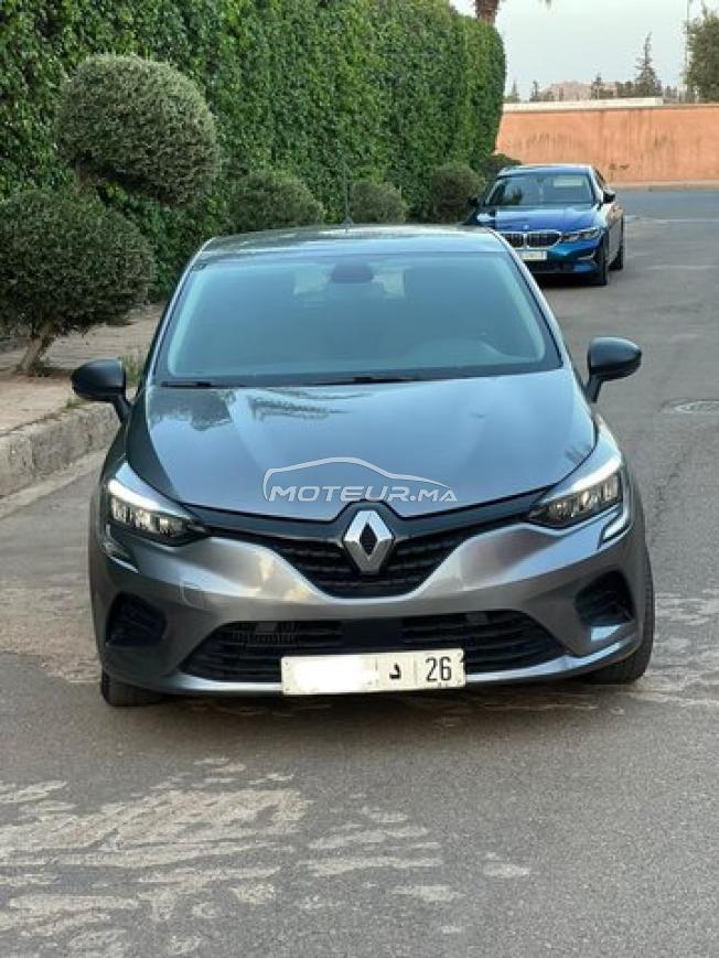 Renault Clio Essence Automatique 2023 à Marrakech