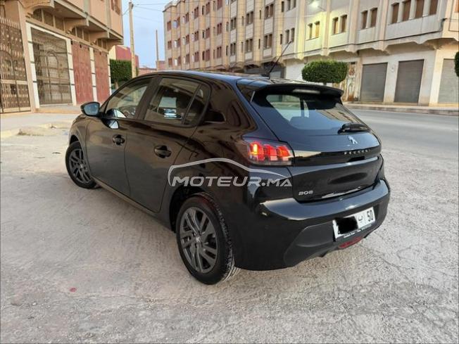 Peugeot-208