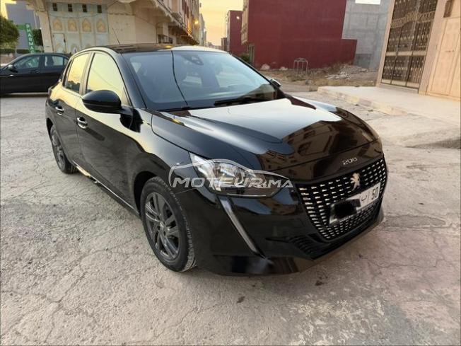 Peugeot-208