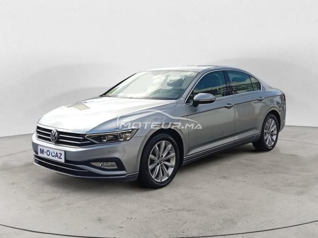 VOLKSWAGEN. Passat