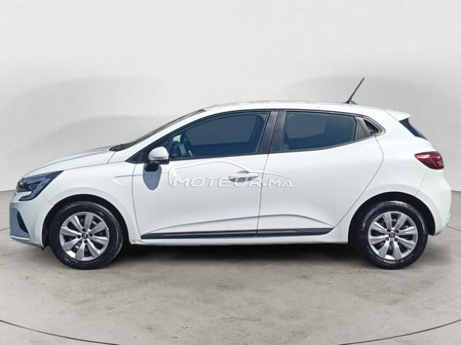 RENAULT. Clio
