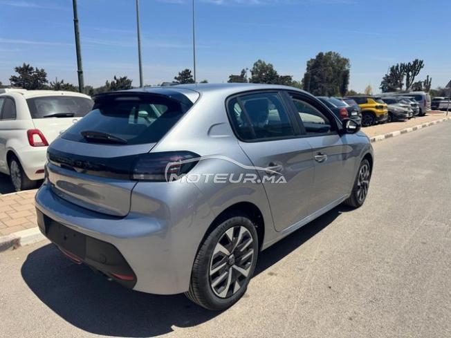 Peugeot 208 like essence 1.2 neuf 2026 