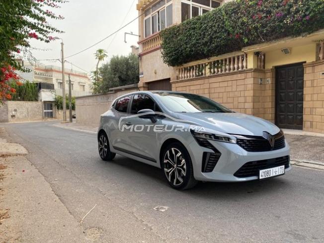 Renault Clio5 Essence Automatique 2024 à Agadir