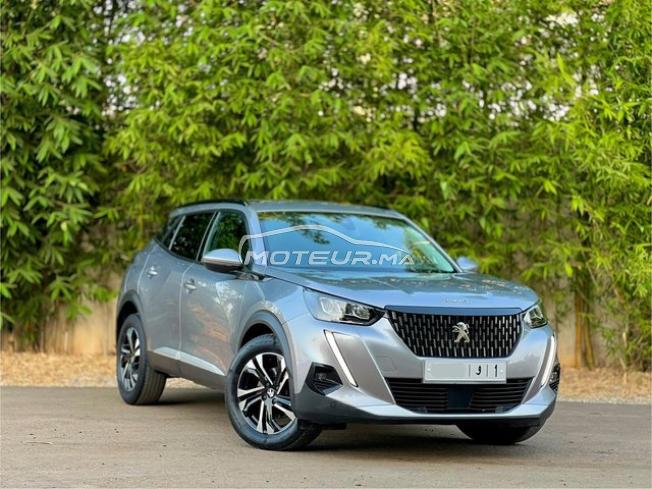 PEUGEOT 2008 Année 2022 très propre