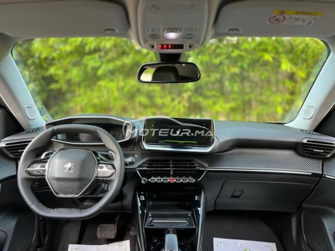PEUGEOT 2008 Année 2022 très propre