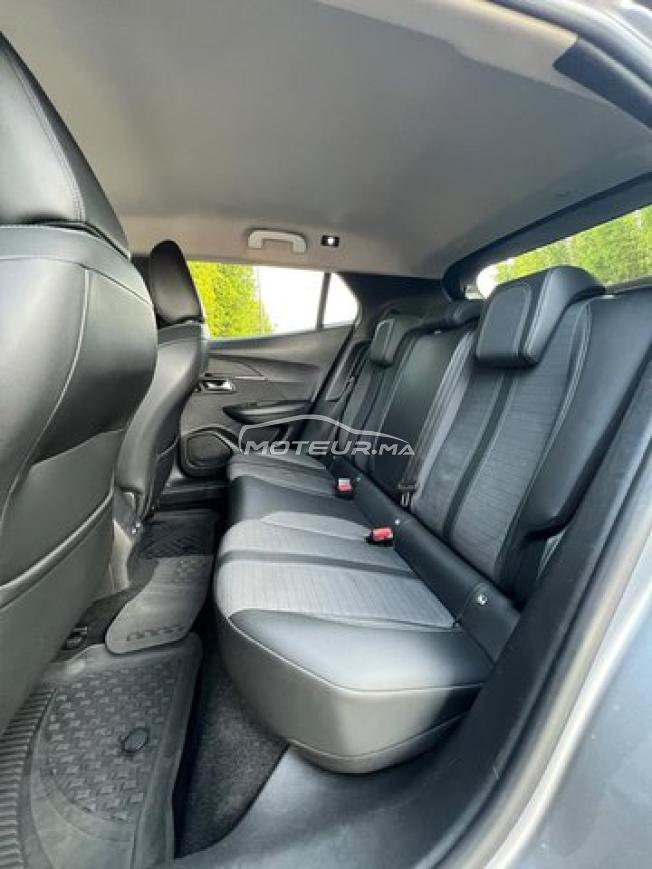 PEUGEOT 2008 Année 2022 très propre