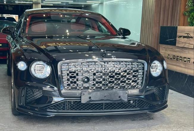 Bentley Flying Spur V8 ESSENCE Hybride  2026