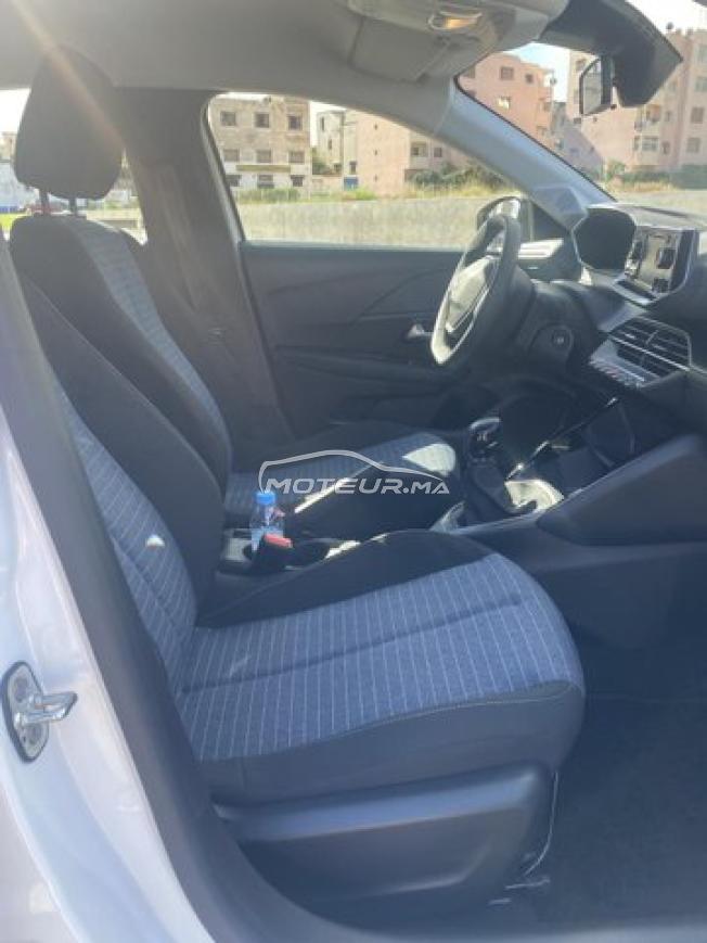 Peugeot 208 Like Essence WW
