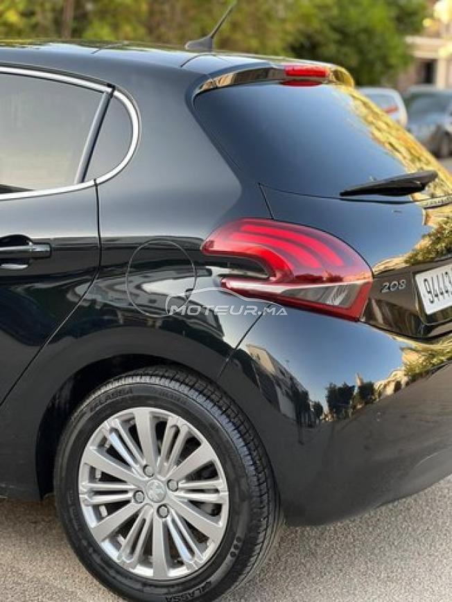 Peugeot 208 White Édition 2019