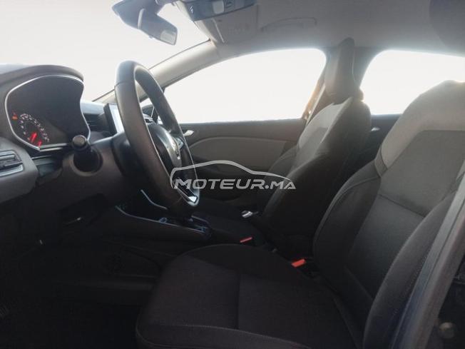 RENAULT. Clio