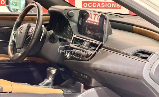 Lexus ES Hybride Automatique 2023 à Casablanca