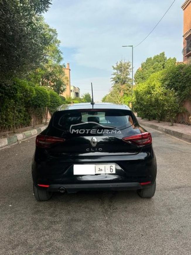 RENAULT CLIO 5 06-2022  à Marrakech