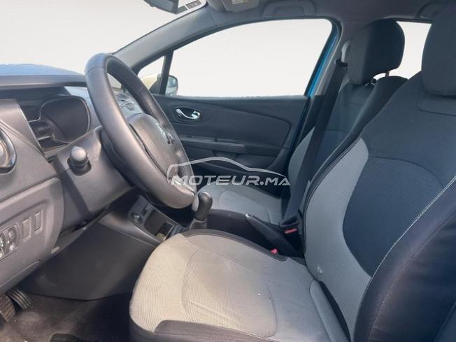 RENAULT. Captur