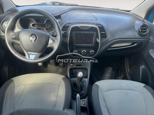 RENAULT. Captur