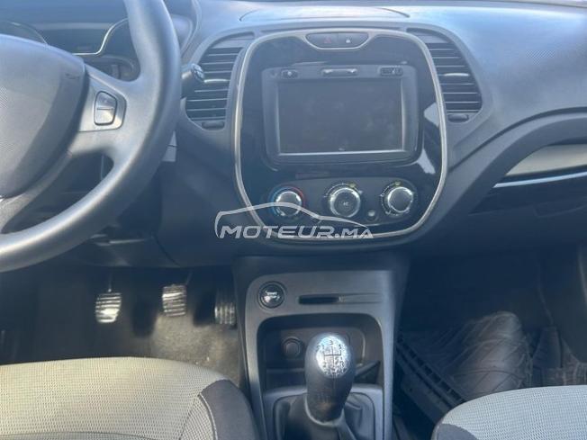 RENAULT. Captur