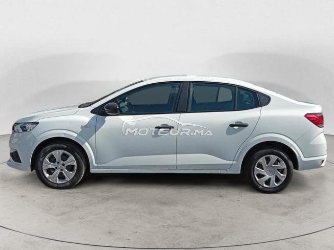 DACIA. Logan