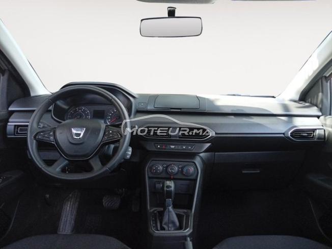 DACIA. Logan