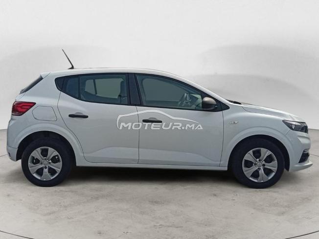 DACIA. Sandero