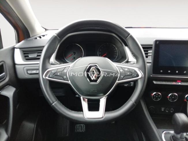 RENAULT. Captur