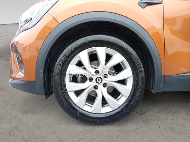 RENAULT. Captur