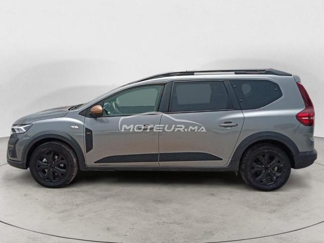 DACIA. Jogger