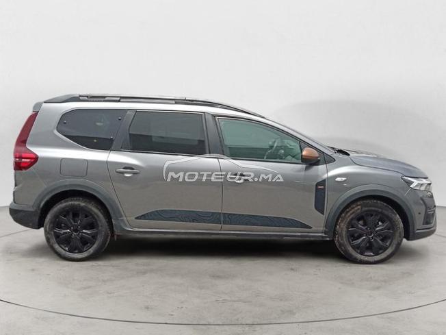 DACIA. Jogger