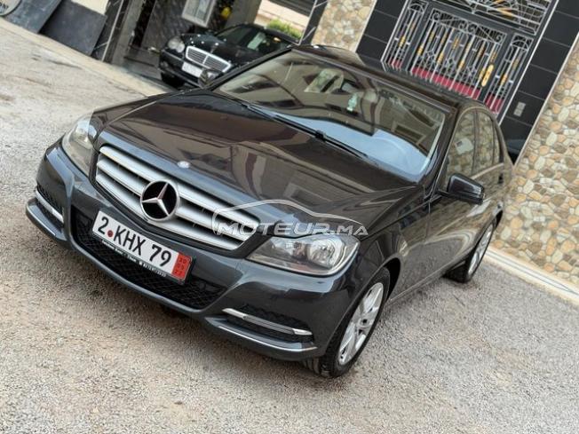 Mercedes-benz C220 