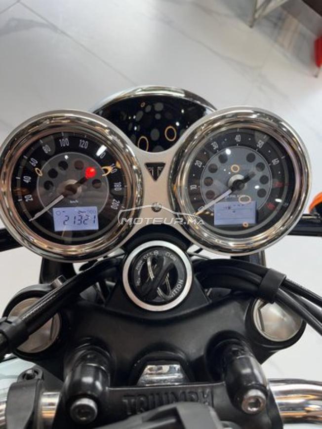 triumph 900