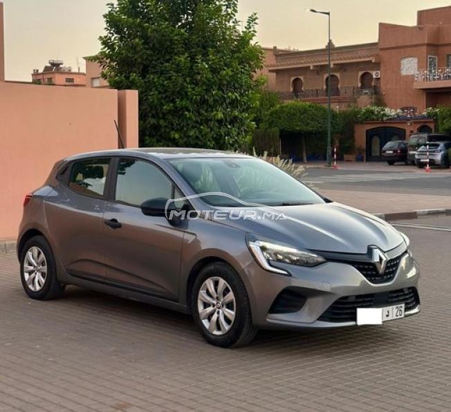 RENAULT CLIO 5 09-2023 à MARRAKECH 