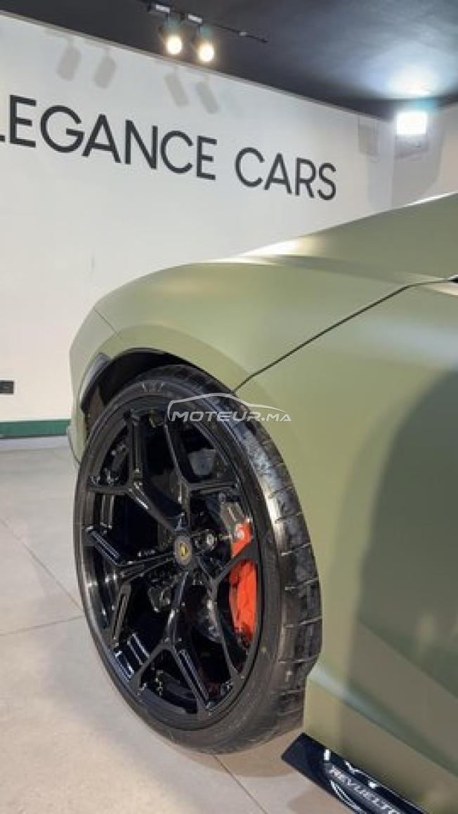 Lamborghini Revuelto
