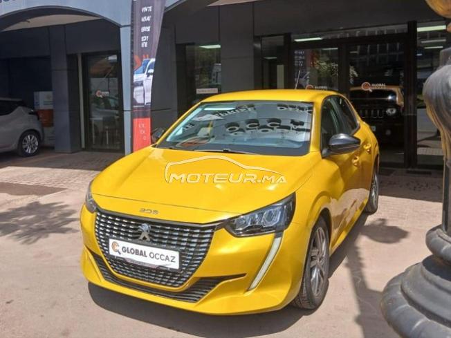 Peugeot 208 Diesel Manuelle 2023 à Casablanca