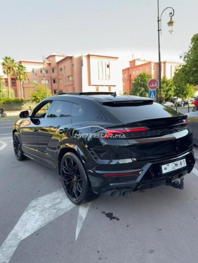 LAMBORGHINI URUS SE V8 hyrbid