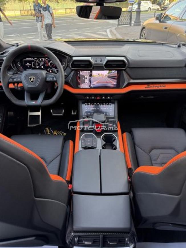 LAMBORGHINI URUS SE V8 hyrbid