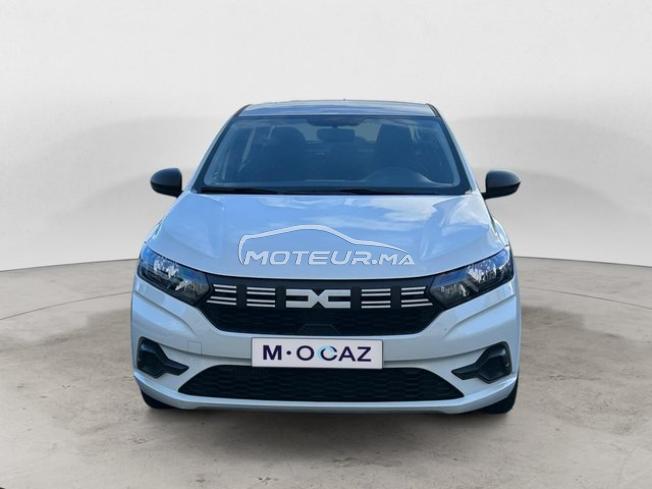 DACIA. Logan