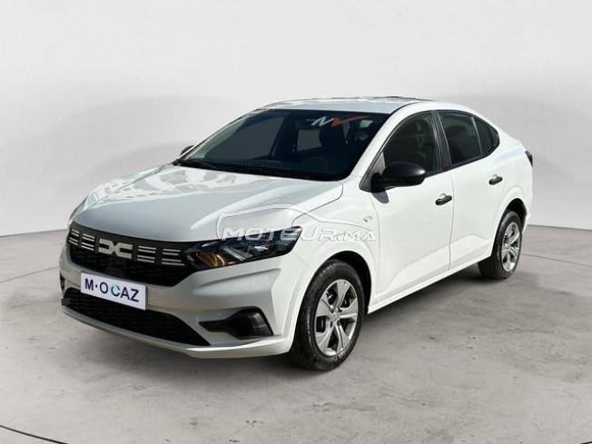 DACIA. Logan