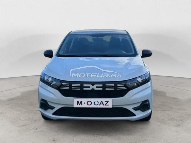 DACIA. Logan