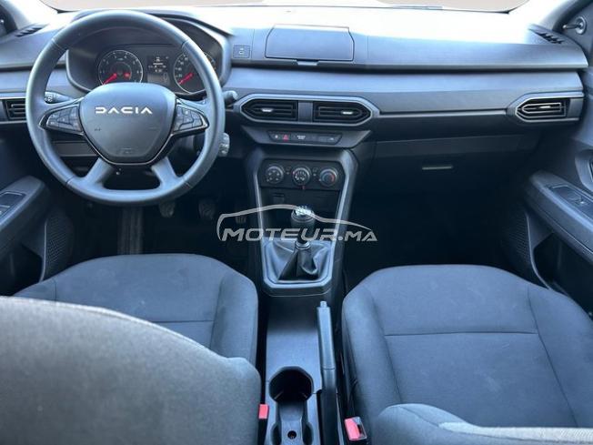 DACIA. Logan