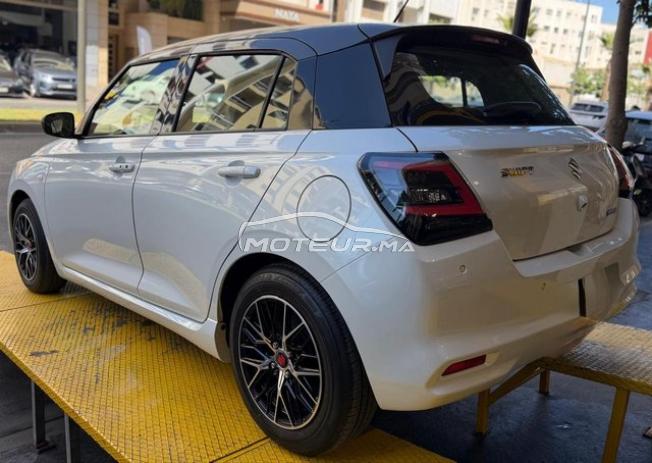 Suzuki Swift Essence MHEV
