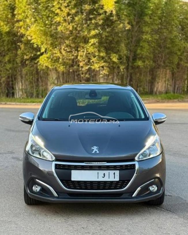 Peugeot 208 White Édition 2019❣️