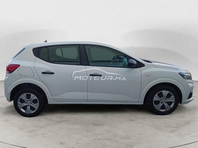 DACIA. Sandero