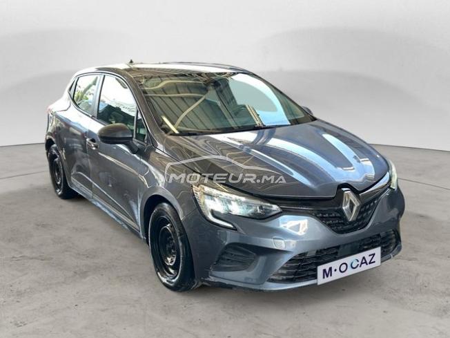 RENAULT. Clio