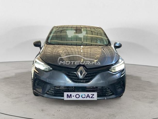 RENAULT. Clio