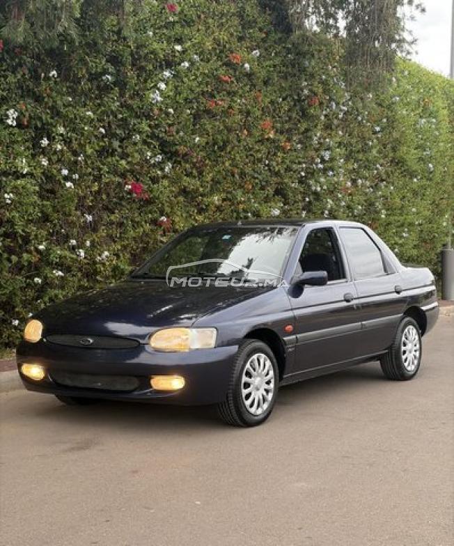 ford escort model 2000 essence A rabat