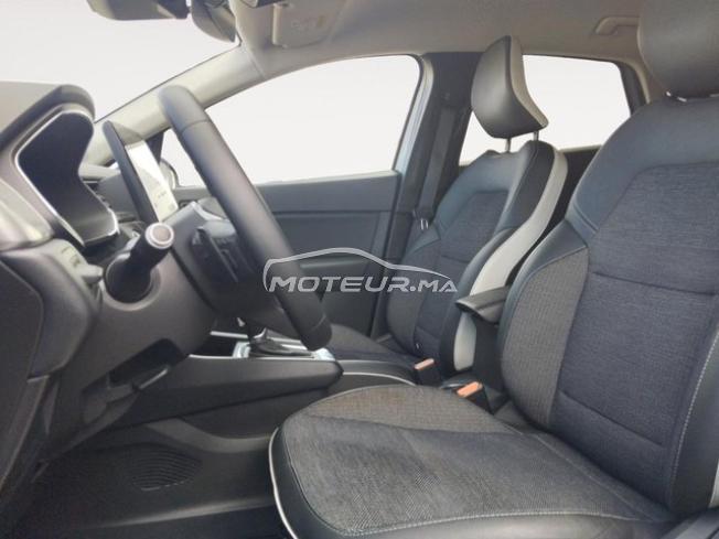 RENAULT. Captur