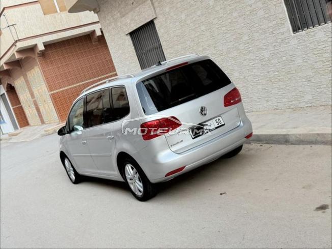 Volkswagen-touran