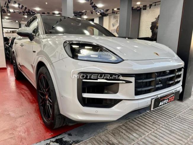 PORSCHE Cayenne Hybrid 2025